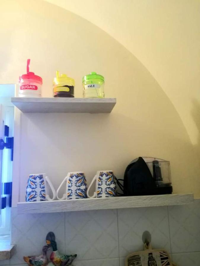 L 'Alcova Holidays Home Centro Storico Ceglie Messapica Luaran gambar