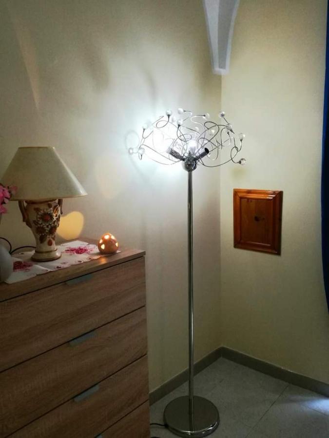 L 'Alcova Holidays Home Centro Storico Ceglie Messapica Luaran gambar