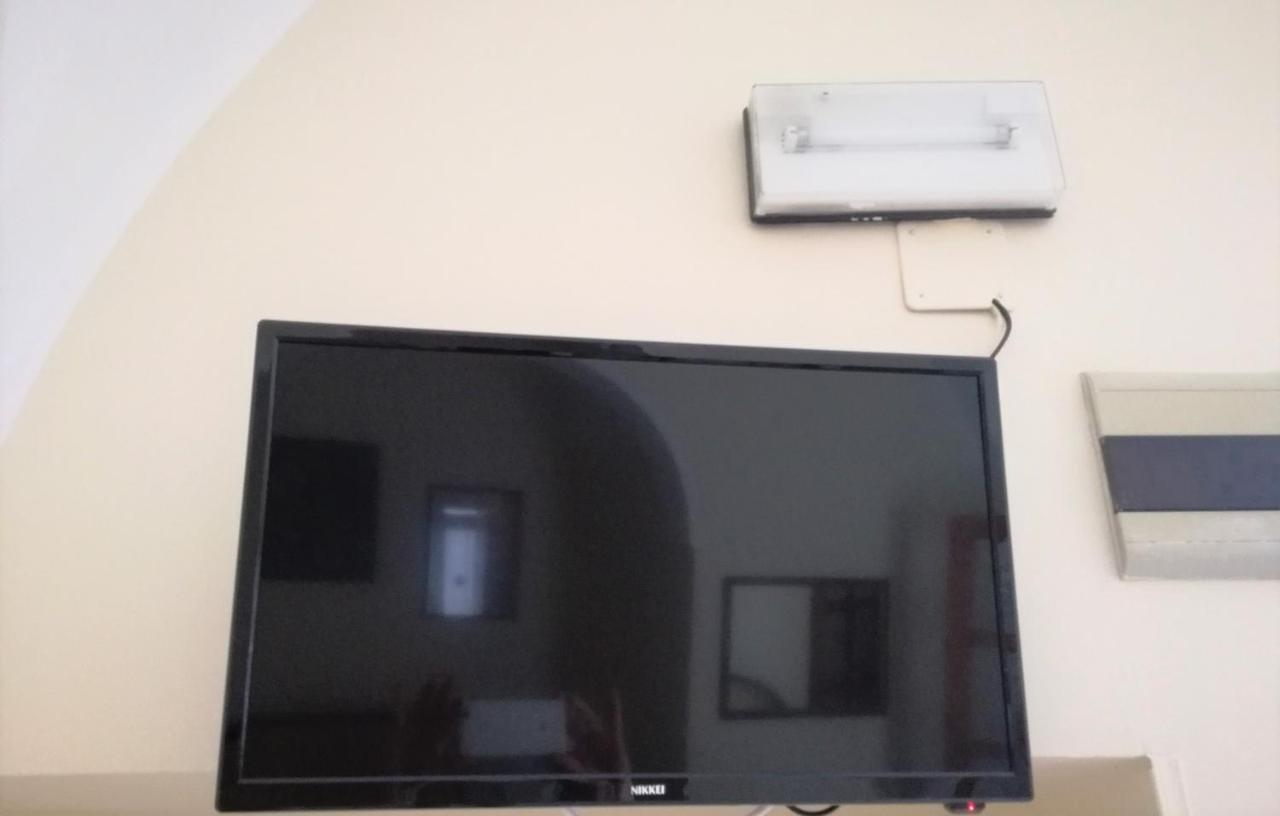 L 'Alcova Holidays Home Centro Storico Ceglie Messapica Luaran gambar